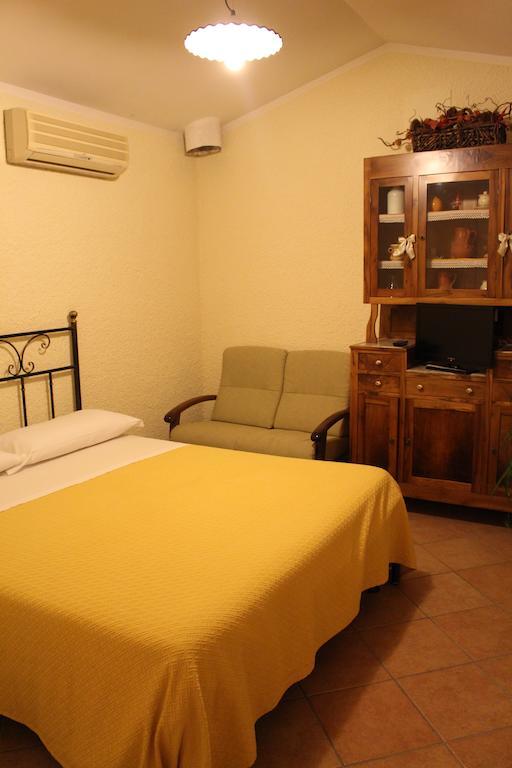 Angelucci Agriturismo Con Camere E Agri Camping Lanciano Zimmer foto